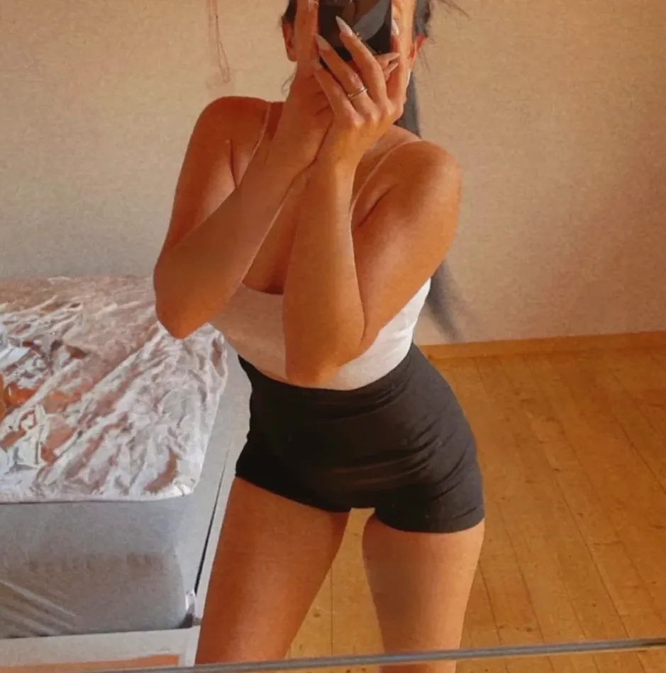 Aleksandra, 24